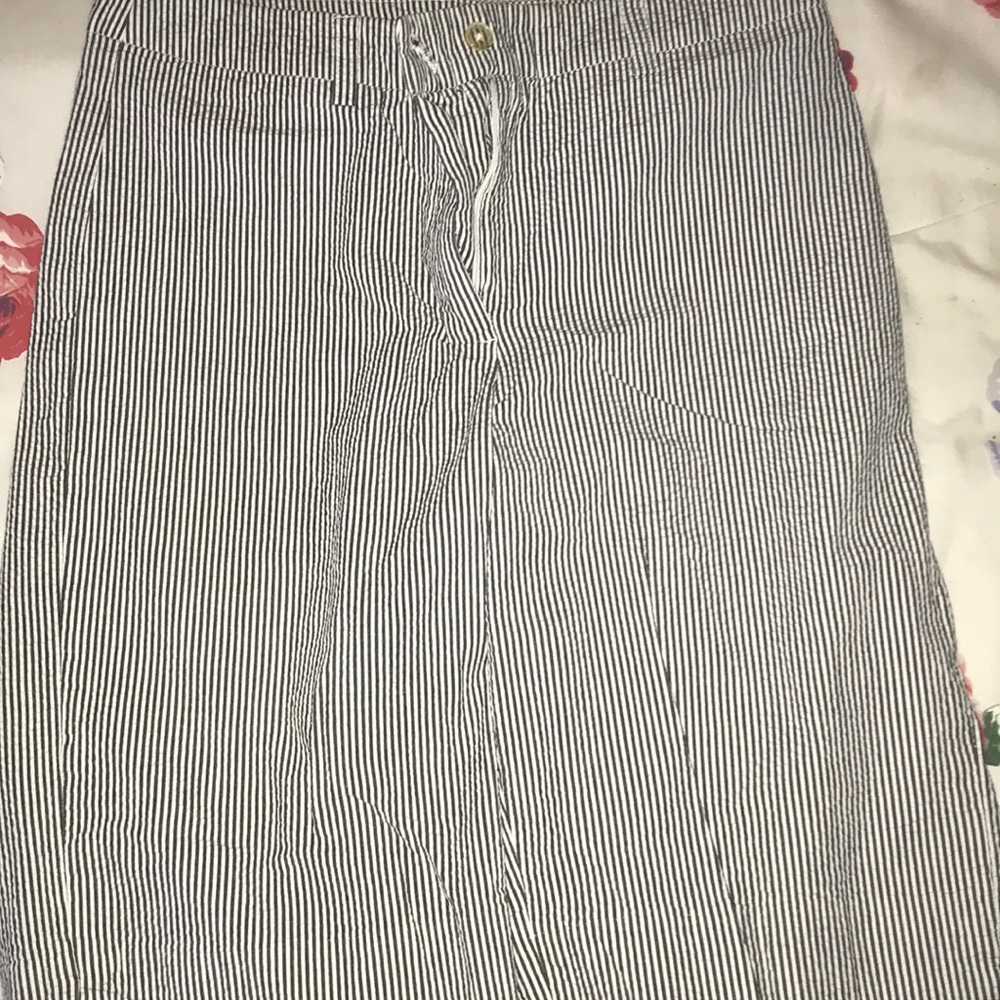 Ladies Bermuda shorts